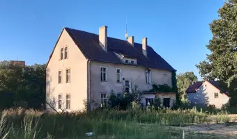 Opuszczona szkoła podstawowa