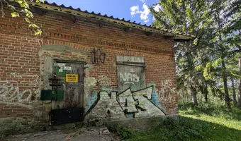 Opuszczony budynek przy jeziorze zgniłek - zdjęcie 4/4