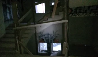 Opuszczony dom opieki seniora