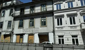 Opuszczona kamienica - restauracja