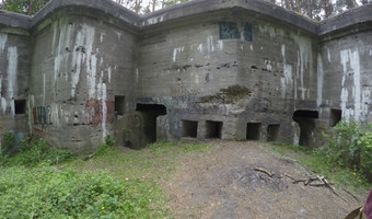 Fort V Dębina, Dębina,