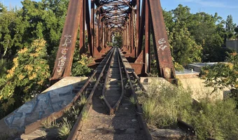 Opuszczony most kolejowy