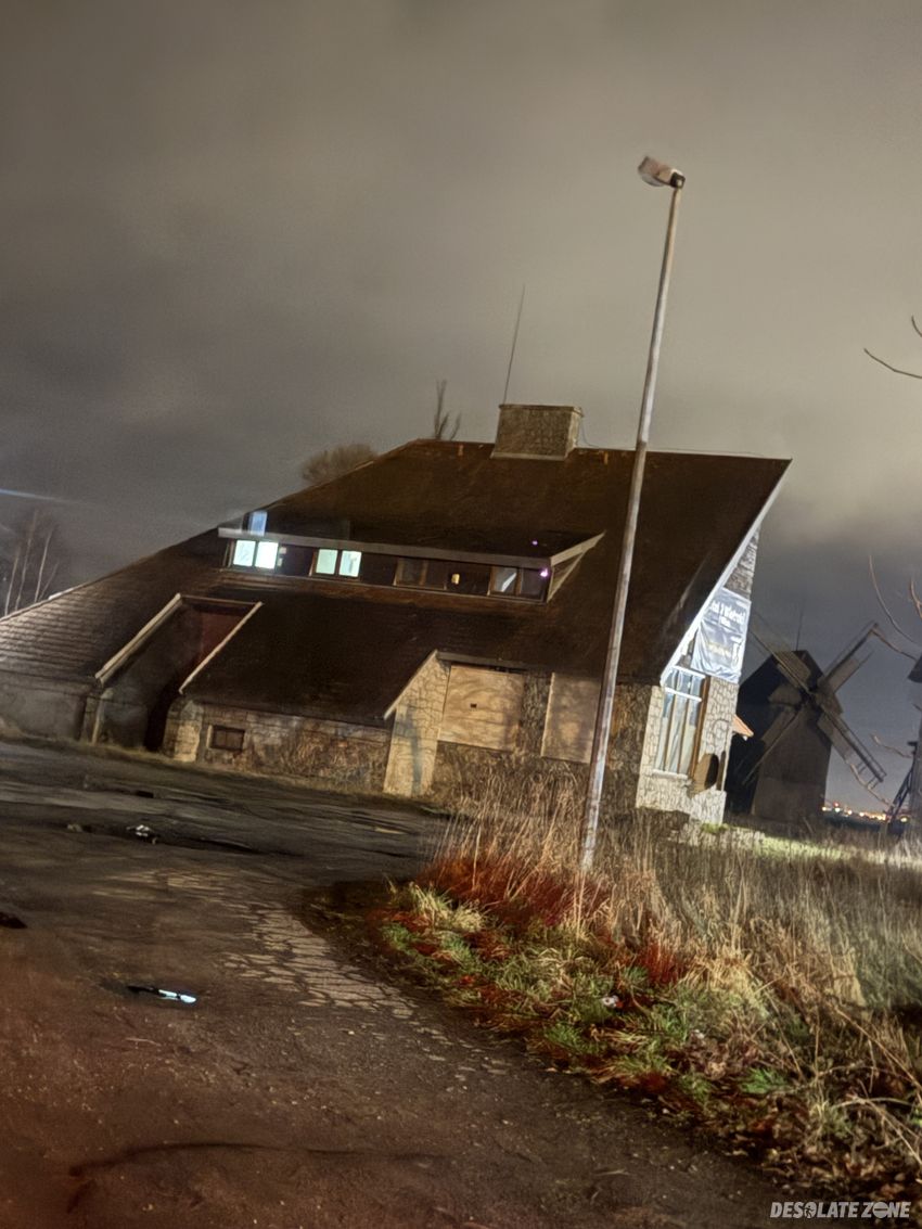 Hotel + 3 wiatraki, koszuty