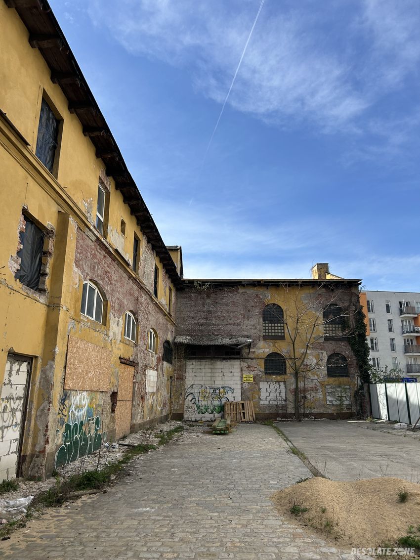 Opuszczony sklep b h p