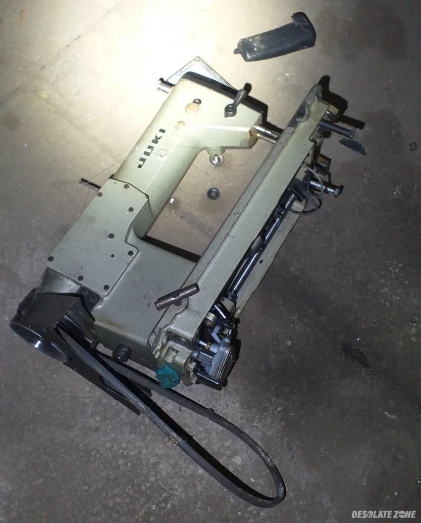 Biurowiec i "syntetyki" n f n odra - zdjęcie 1/4