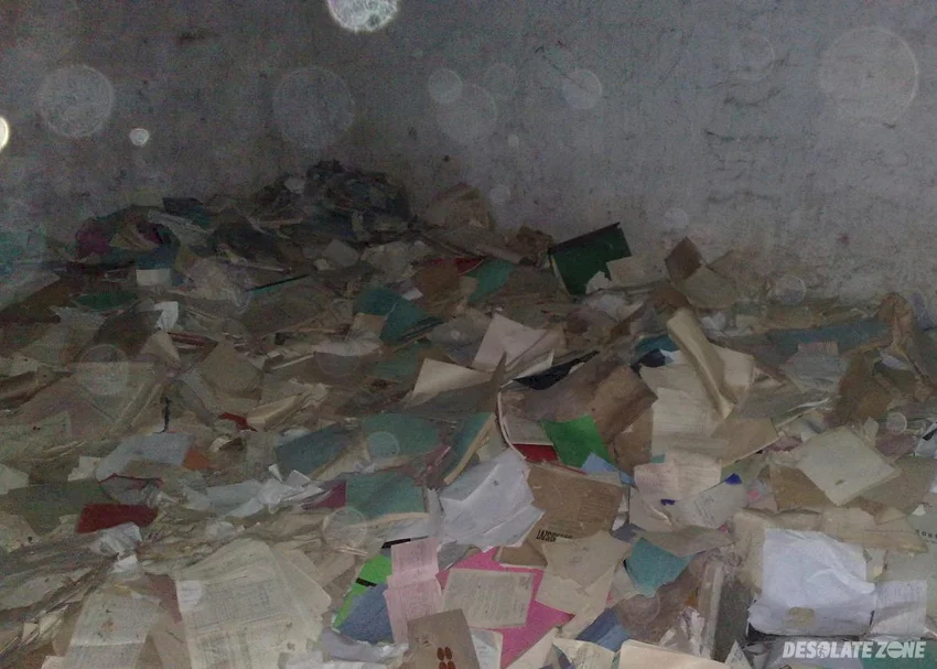 Opuszczony dworzec kolejowy, dębska wola