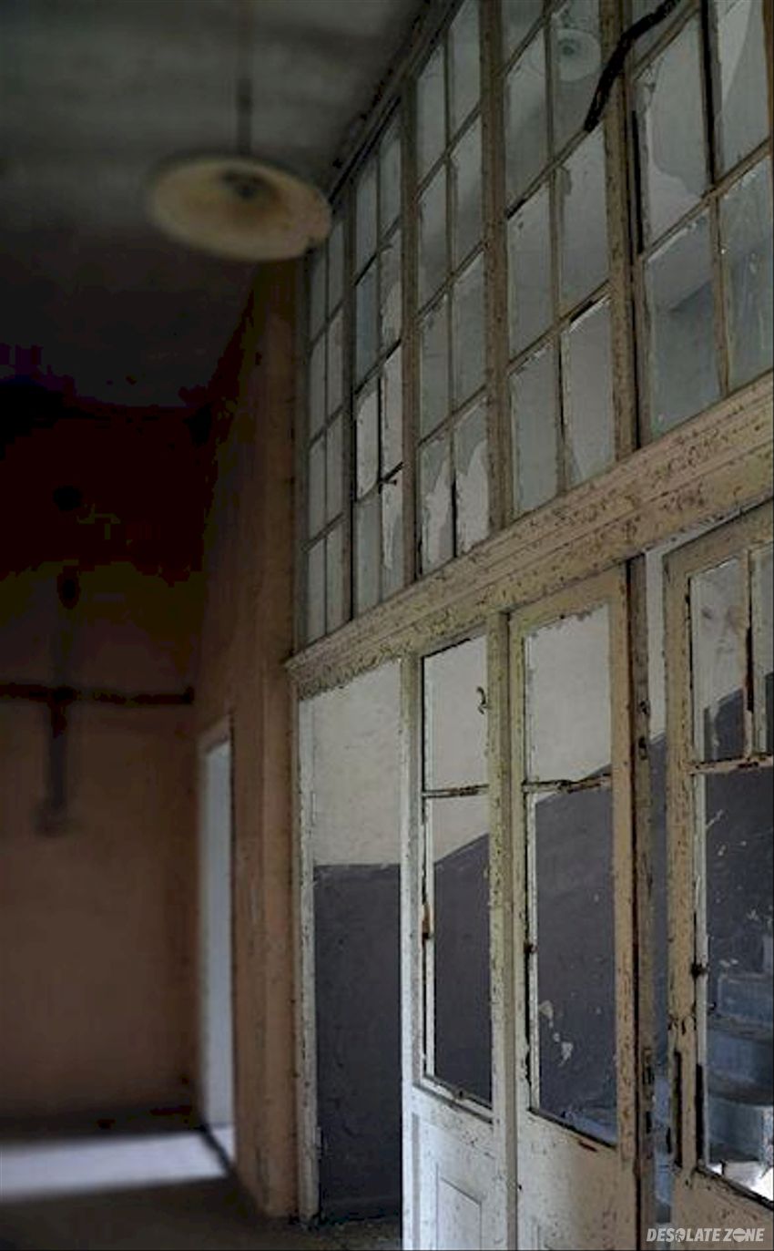 Pałac w tomaszowie bolesławieckim, tomaszów bolesławiecki