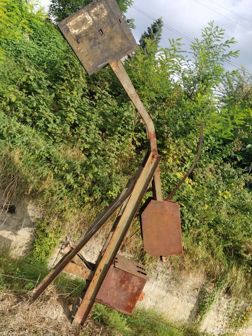 Budynek nastawni w dobrej koło limanowej