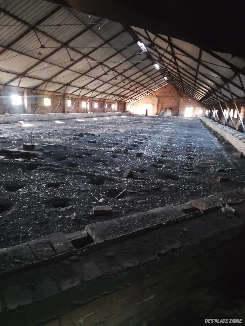 Opuszcznona cegielnia marki