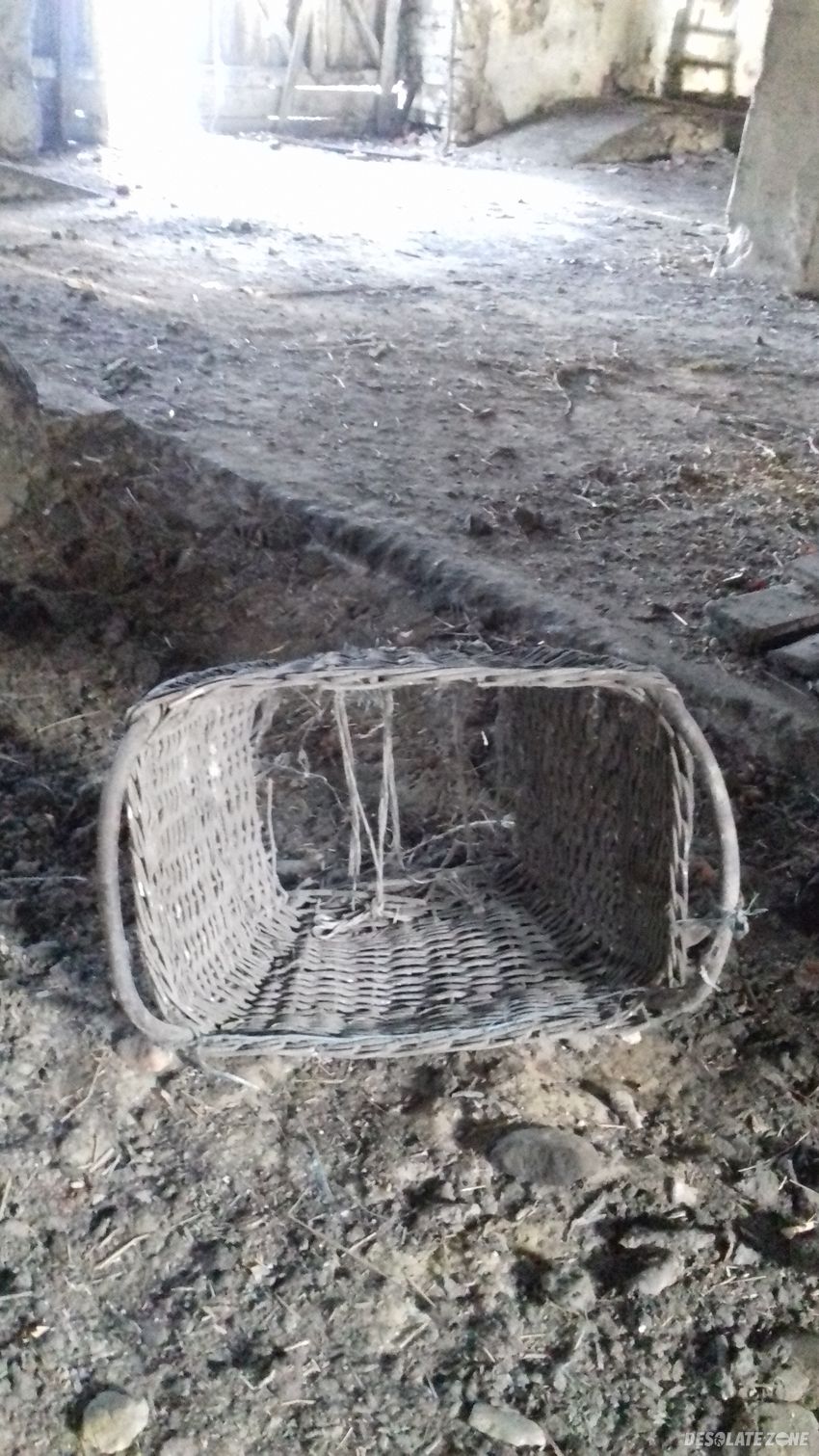 Opuszczony p g r, górka