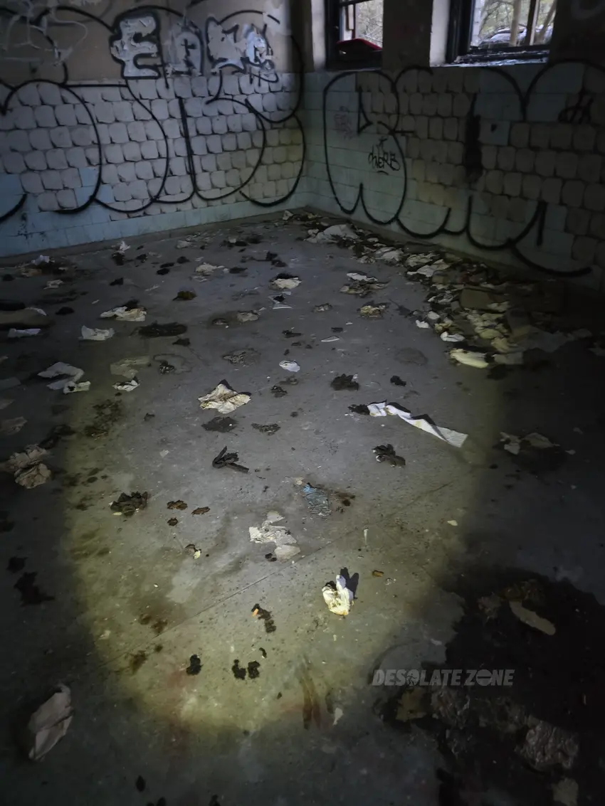 Opuszczony warsztat - photo 1/4