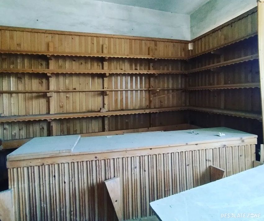 Opuszczona baza wyciągu narciarskiego