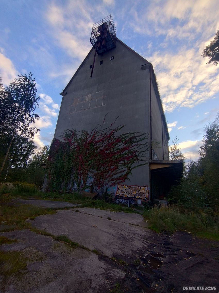 Opuszczony elewator i zakład nasienny