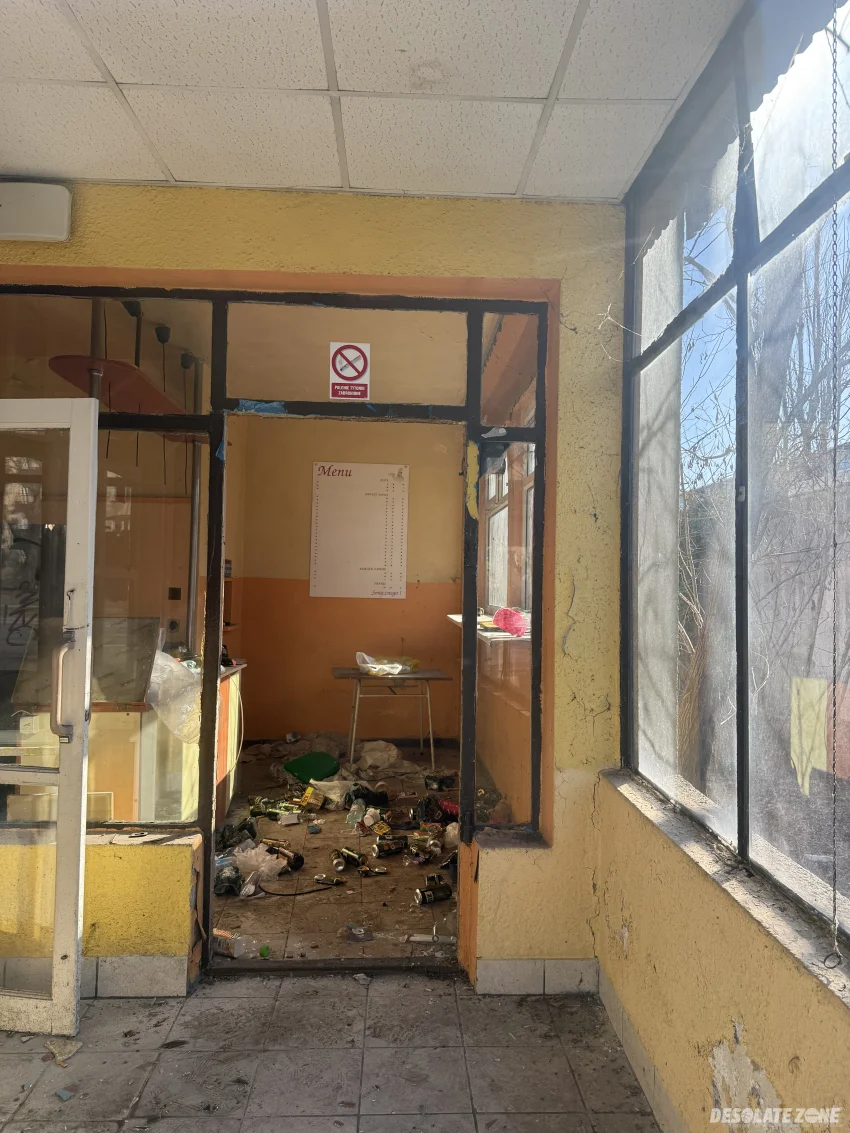 Opuszczona restauracja, Łódź - zdjęcie 1/4