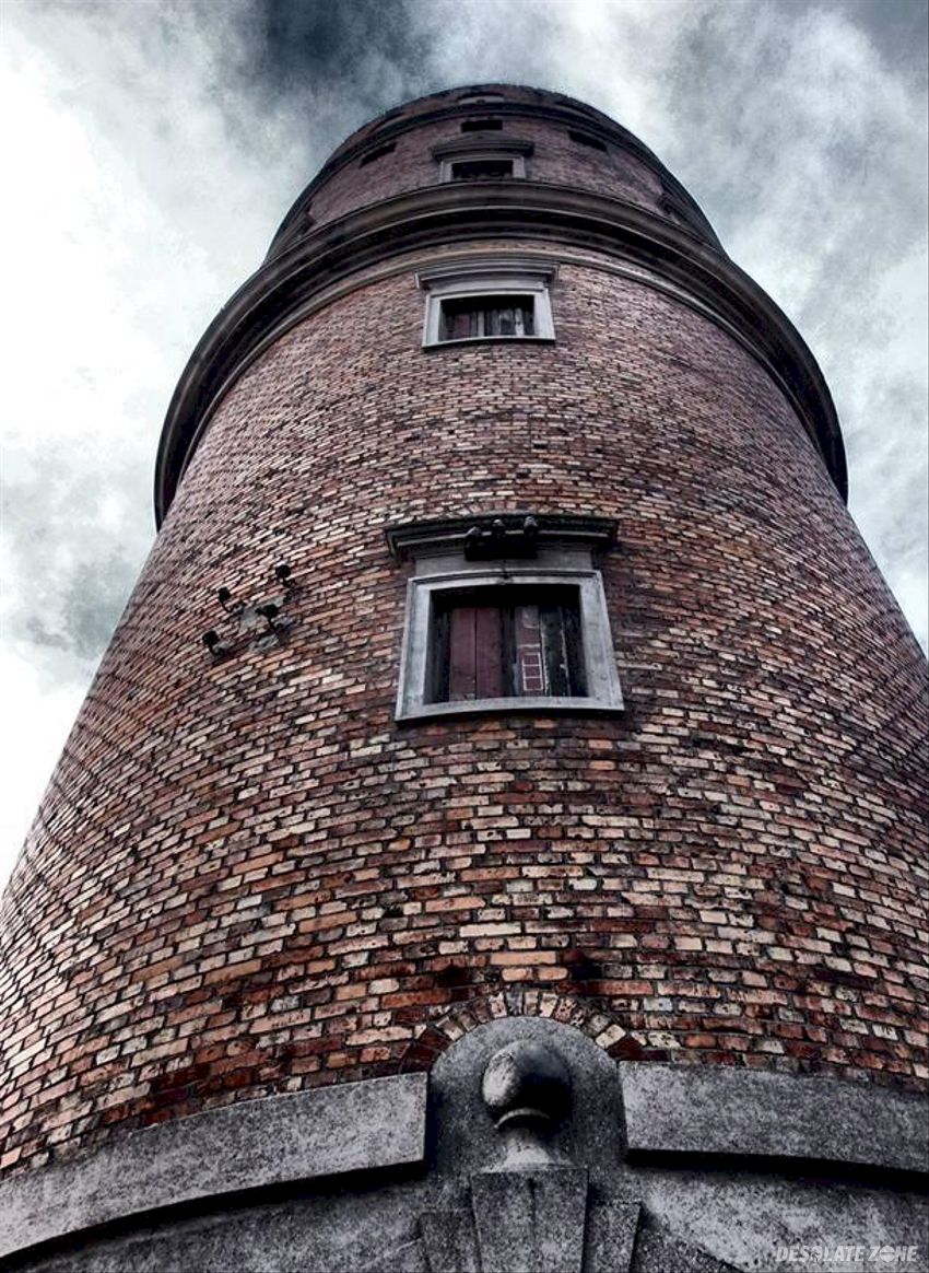 Opuszczona wieża ciśnień, gostynin