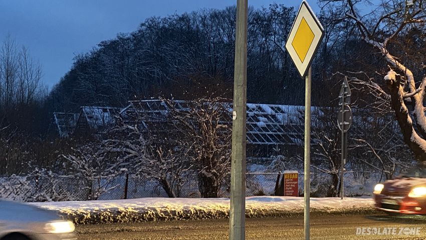 Opuszczone szklarnie