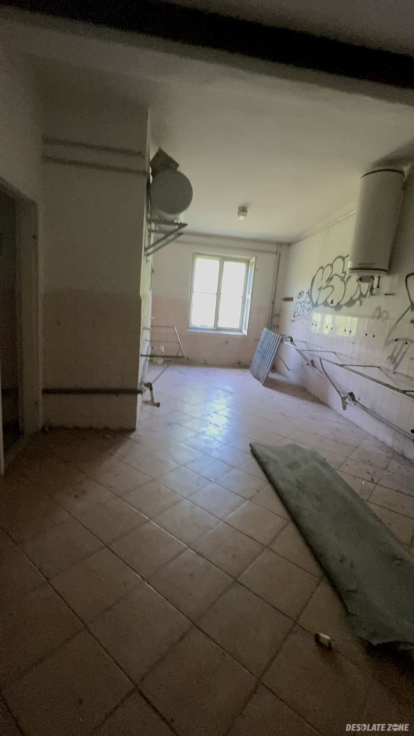 Opuszczona lokomotywownia