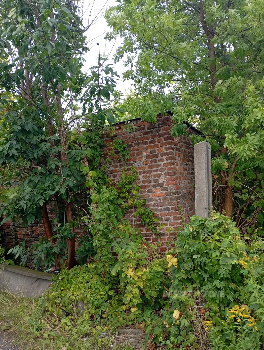 Budynek z szopą - photo 1/3
