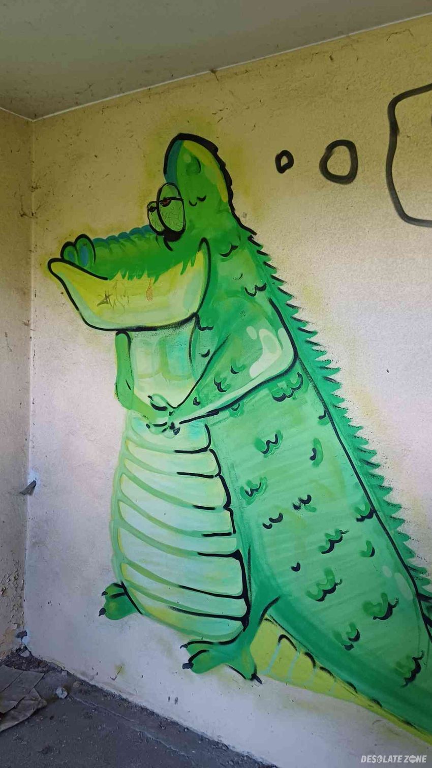 Pustostan domu z warsztatem