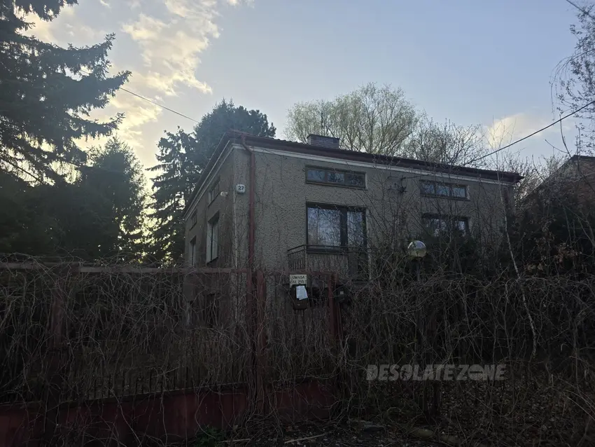 Opuszczony dom - zdjęcie 1/1