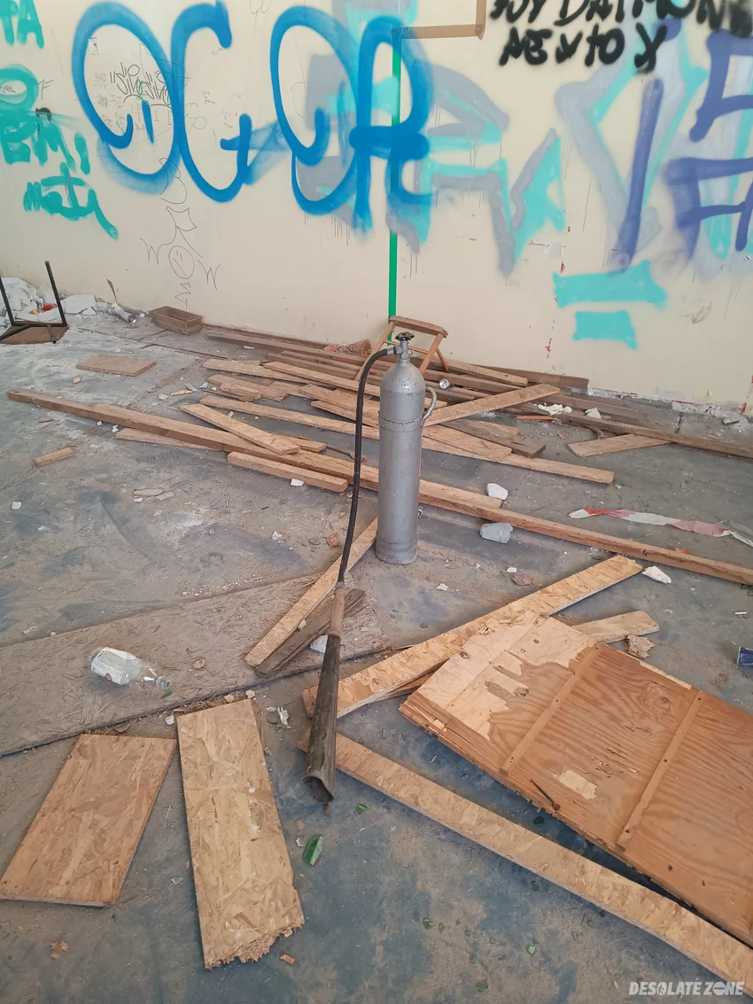 Była siedziba i x liceum ogólnokształcącego imienia klementyny hoffmanowej