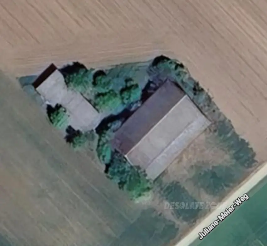 Małe ospodarstwo - zdjęcie 1/1