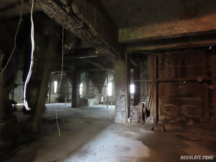 Opuszczona kopalnia wapno, wapno