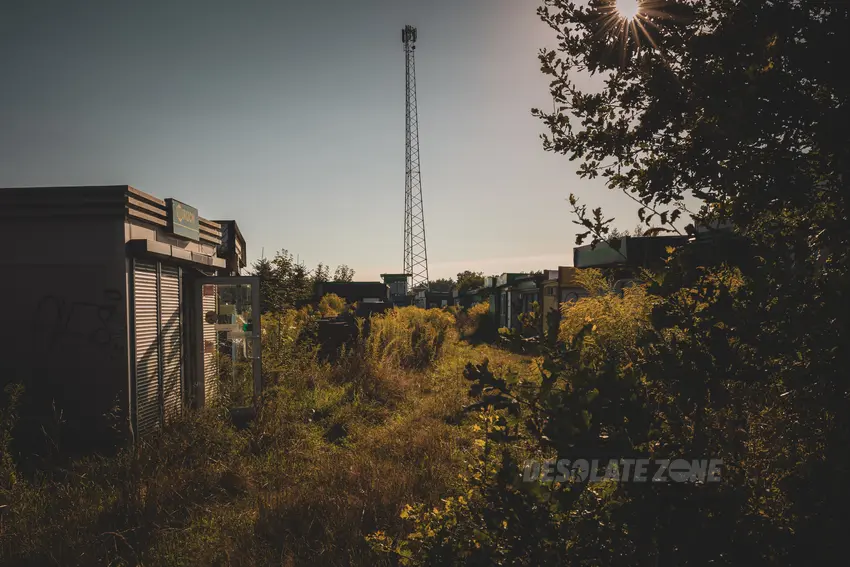 Cmentarzysko kiosków ruchu - zdjęcie 1/4