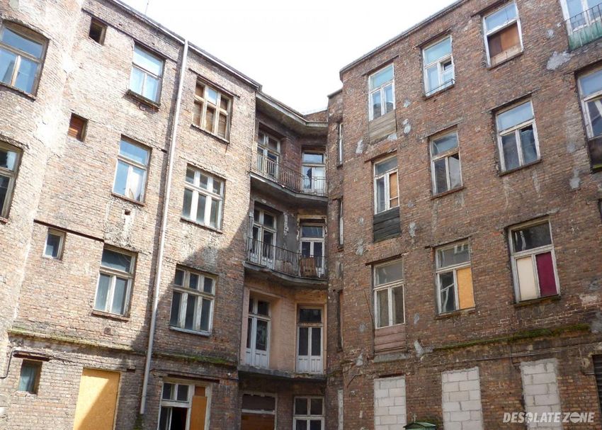Duża kamienica, warszawa