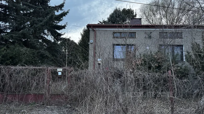 Opuszczony dom - zdjęcie 1/2