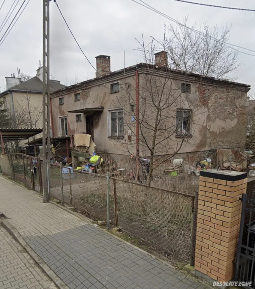 Opuszczony dom - zdjęcie 1/1