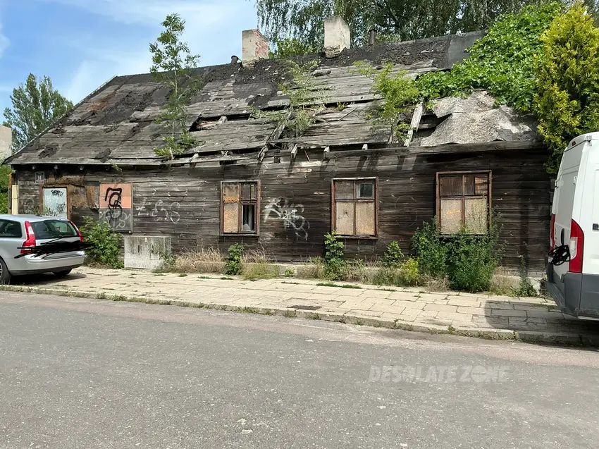 Opuszczony dom - zdjęcie 1/2