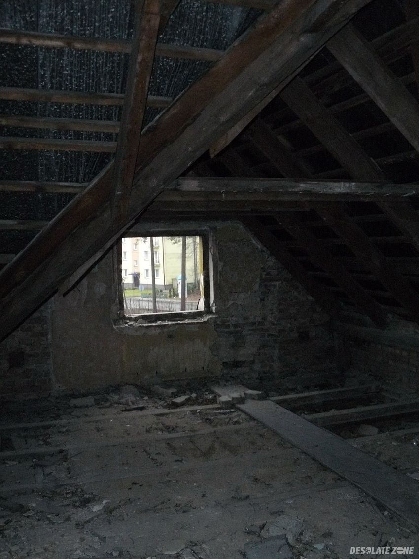 Opuszczony szpital, blachownia