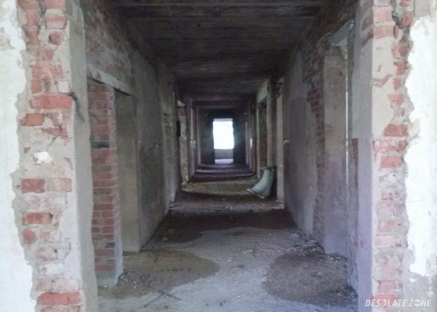 Koszary 352 kompanii 35 batalionu radiotechnicznego ( j w 1642), pastewnik