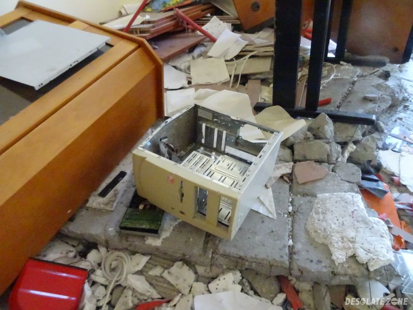 Opuszczone budynki firmy transportowej a b s bonifer polska