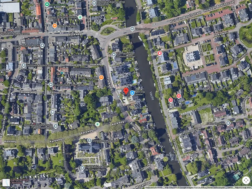 Opusczone przedzkole i wielki budynek obok, maarssen - photo 1/1