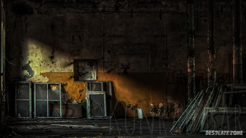 Opuszczona fabryka - " z e t a"