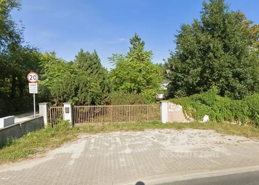 Opuszczony dom - zdjęcie 1/2