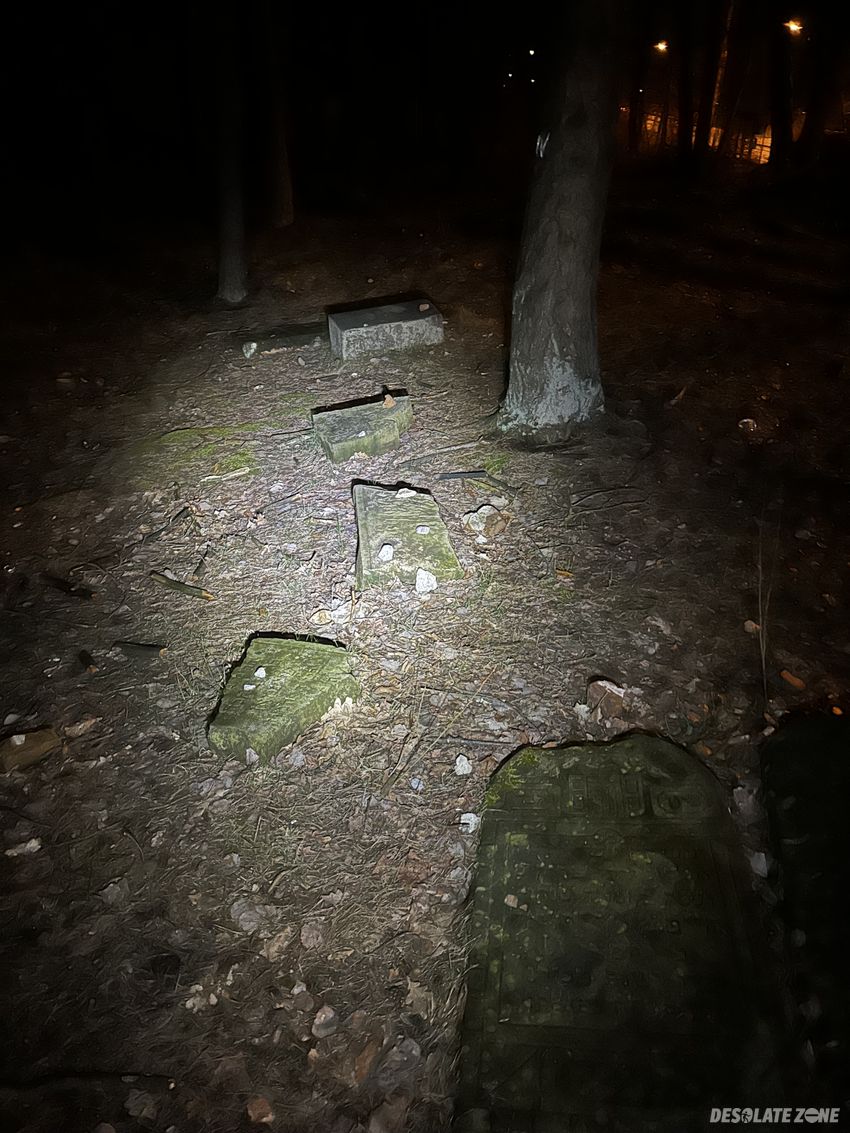 Opuszczony cmentarz żydowski