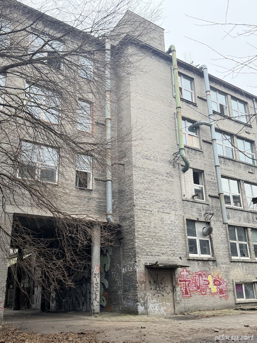 Warszawskie zakłady mechaniczne p z l