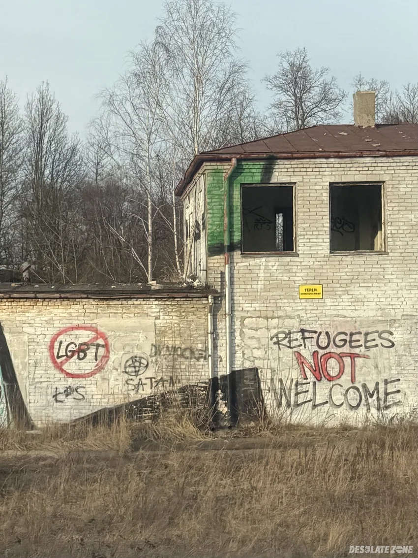 Opuszczony peron kolejowy w Łodzi