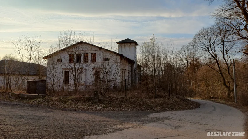 Neorenesansowy budynek dworu, należący do rodu tieschowitzów, zabrze - photo 1/4