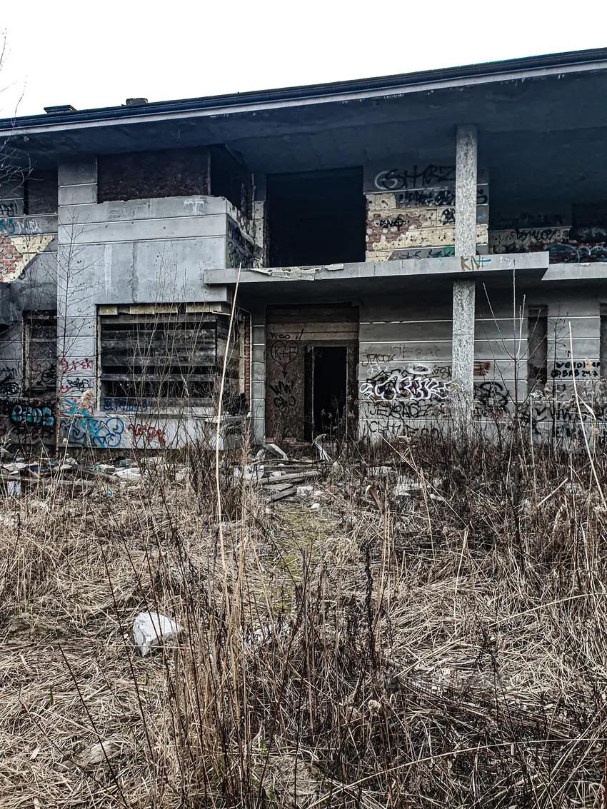 Opuszczona willa smulsko - photo 1/4