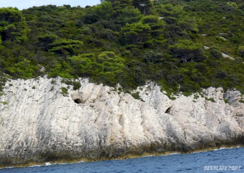 Bunkry strzelnicze, rogaćić