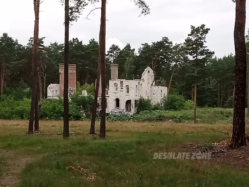 Dom, emów - zdjęcie 1/41