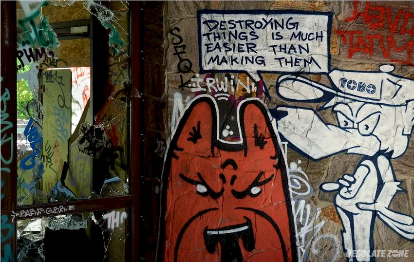 Berliner luft- und badeparadies ( b l u b), berlin