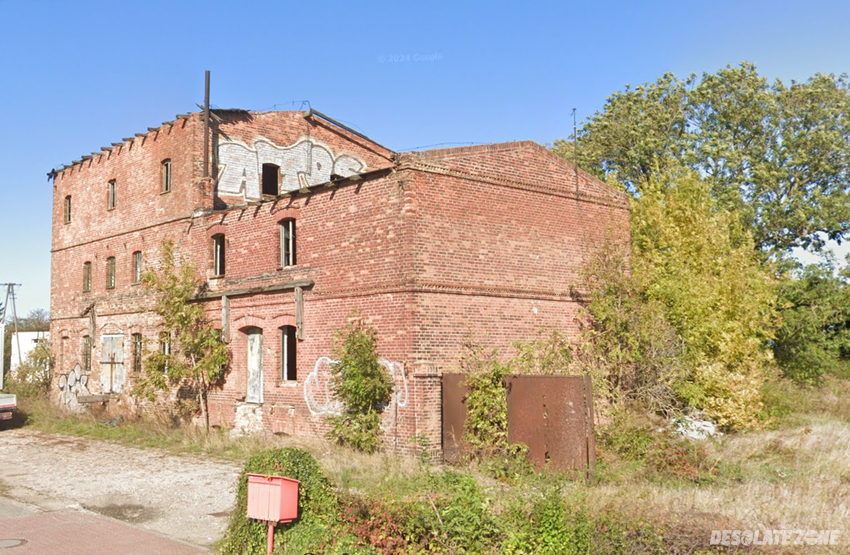 Opusczony młyn? dom?