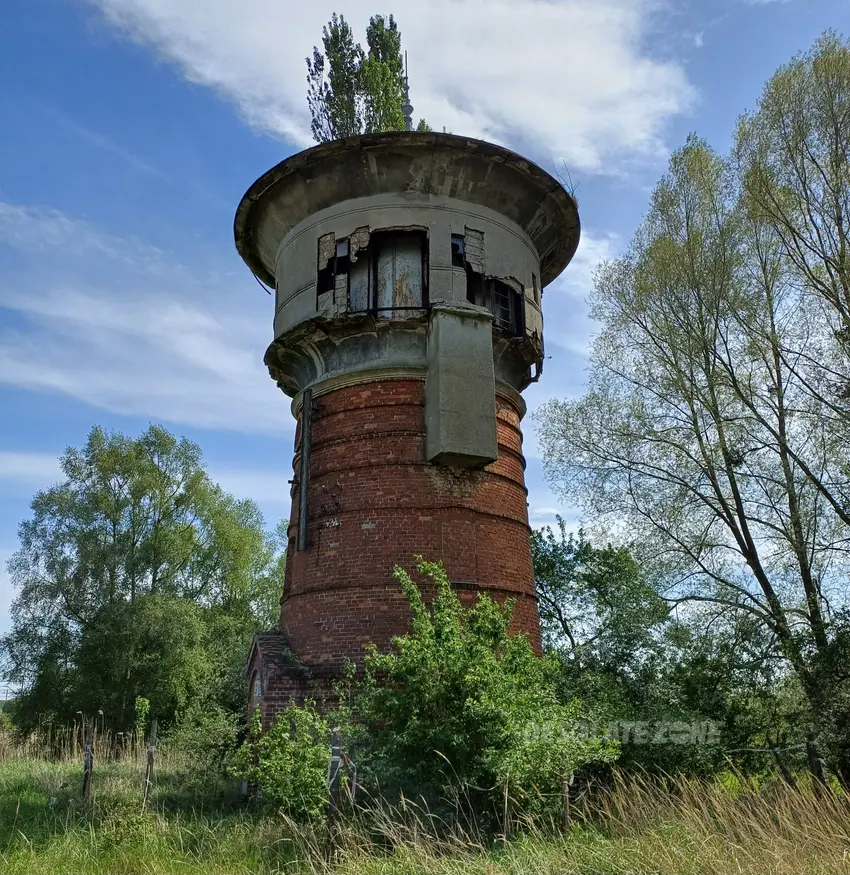 Kolejowa wieża ciśnień - zdjęcie 1/1