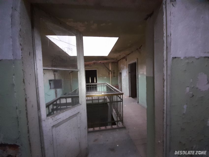 Willa noegotycka, piekary