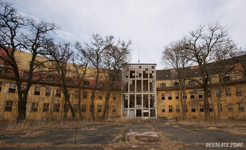 Opuszczony kompleks militarny , koszary juterbog altes lager